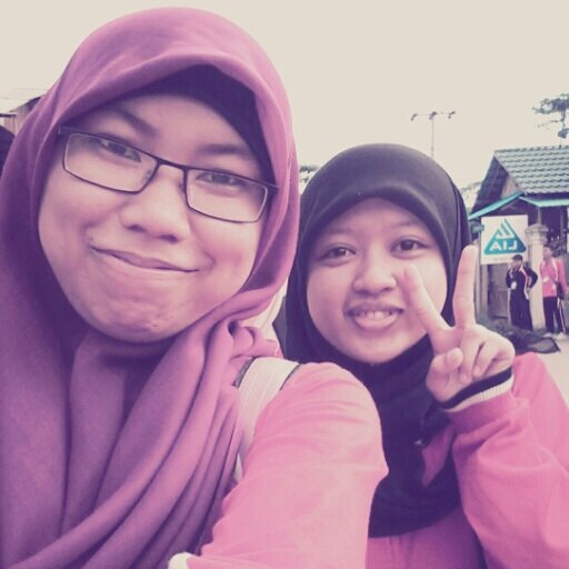Am just an ordinary girl who try to enjoy my life the way I want. Be grateful for who I am.... kpop jJang - S4 daebak !!!
