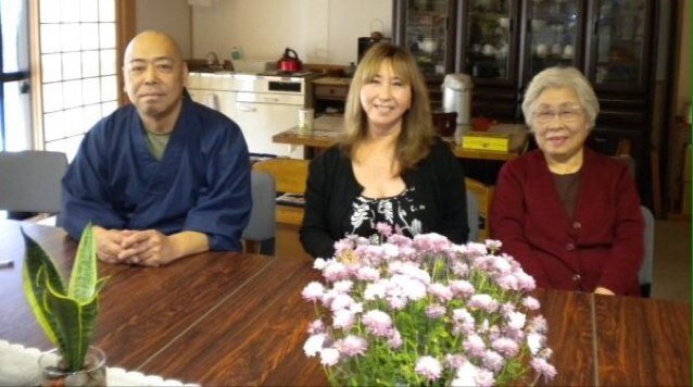 Born in Japan &  grew up in VA. Mother is from, Japan & my Dad from, West ViA. Huge Beatles & Paul McCartney fan. Traveled a lot. Author of “Moonshine & Sakura”