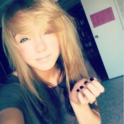 taylor_vicki's profile picture. its concerning to me how human we have all become.