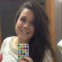 O coração de uma mulher deve estar tão bem escondido em Deus, que um homem para achá-lo, precisa buscar a Deus primeiro!'' 3