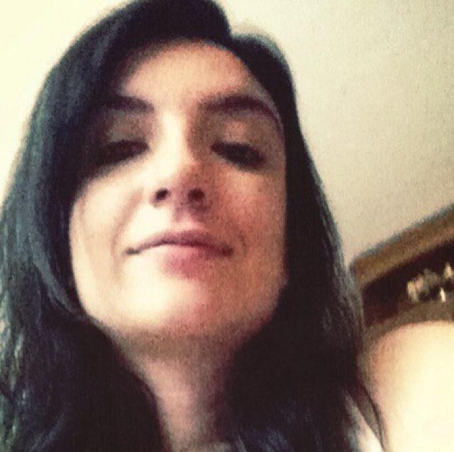 Um tanto menina, um tanto mulher-mãe e um tanto perdido por aí.