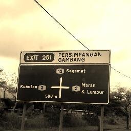 simpang 4 gambang