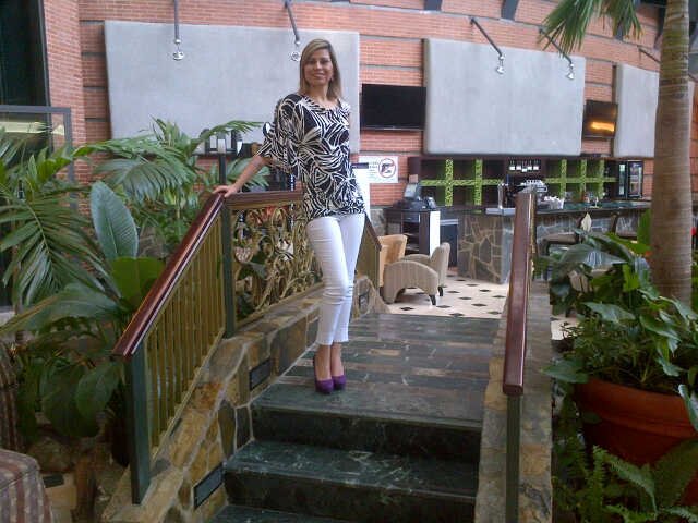 monicabaptista's profile picture. Amante de la vida, luchadora y guerrera por naturaleza, de pensamientos positivos, fiel creyente en la democracia y la libertad de expresión.