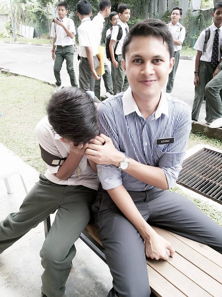 sheikh,17,smkPuchongPermai ^_^