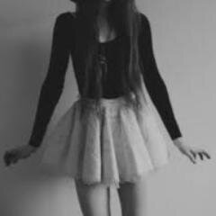 Con cicatrices en mi corazón y cuervos en el estómago. | I want to be thin | I'm fine | FAT FAT FAT
