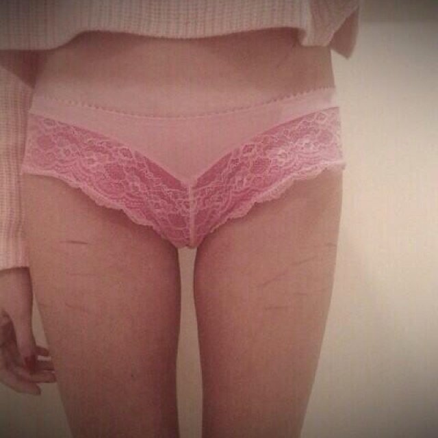 this is my diary. girl, 20, UK. not pro anything, i just tweet my daily thoughts- with possible triggers. avi is me.