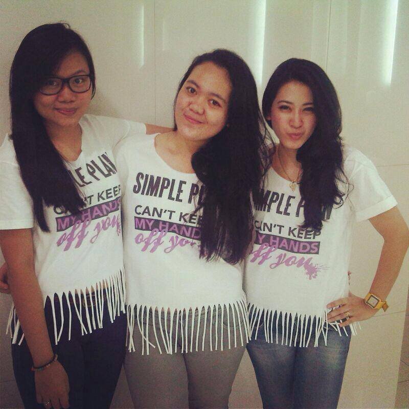 Im selling Unofficial Tshirt Band/ Custom Tees (Free Design, free colors, free size ) / Crop Tees.
Order 2202F4B2/ wa 08551618888/ FB : dyan_eka@yahoo.com