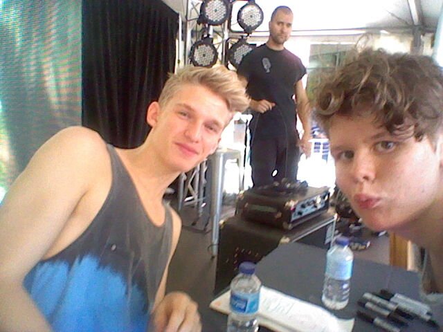 mrsgalecki's profile picture. Johnny Galeckis Biggest fan also his wife, I love JB, 1D, Matt B,the collective , justice crew and more Add me i add back. i am not a free follow