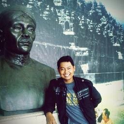 Saya SARJANA TEKNIK ARSITEKTUR.  (ST.Arch)