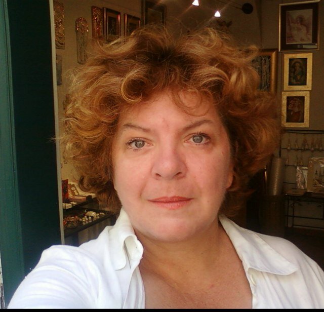 Literature teacher from Zagreb. Love books, angels, travelling, teaching. E twinning enthusiast, Web.2 user, Edmodo and Glogster ambassador