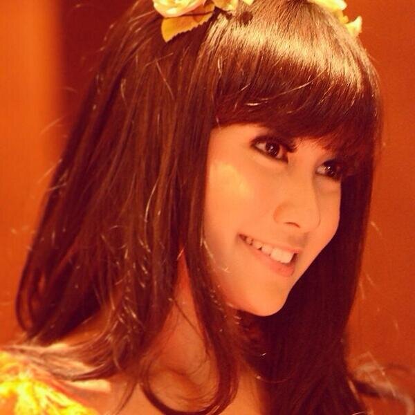 Fanbase @AnisaRahma_Adi From Indonesia || Enjoy with : OwnNis || Followed by her *someday* || Anisa Bidadari Belia (≧▽≦)づ♥