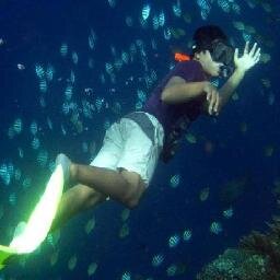 penikmat alam bawah laut