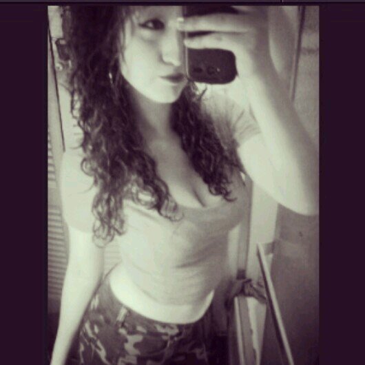 Instagram- @pretty_grl_nana #Taken by Roberto E. Perez 09/20/12 * I'm engaged * #17yrsold #White& Puerto Rican #mother to be Expecting
