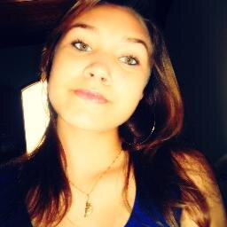 Você me faz feliz mesmo quando a vida me faz triste ! Erlik L. ♡
