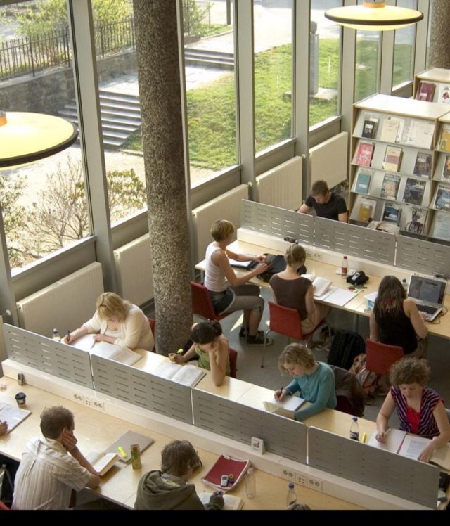 Universitetsbiblioteket i Bergen. Anskaffer og tilgjengeliggjør informasjon for forskning, utdanning og formidling ved UiB.