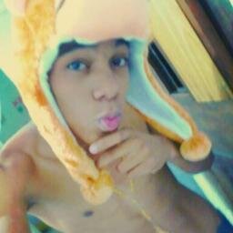 Tenho 17 ano u.u , SOLTEIRO :3, facebook: Rennyson Pedro e Rennyson Pedro II       ♥  , SEEGUUUUI ?         'Capa → Victoria :3