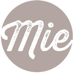 Showing off fab things handmade by clever people in Essex, especially for Weddings & other big days