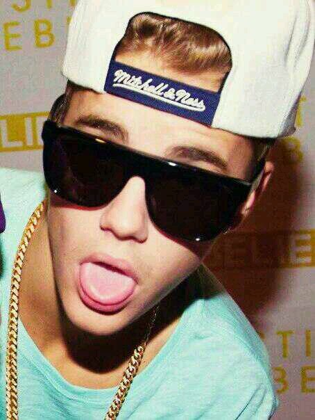 @justinbieber is my everything ill be here for him for as long as i live and i dont care what ppl say
