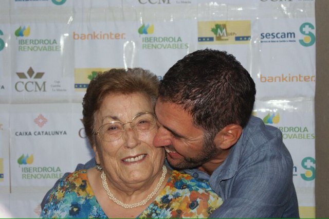Manchego. Médico de Familia. Servicio de Admisión y Documentación CHUA. Viajero, playero y enamorado del Cabo de Gata.