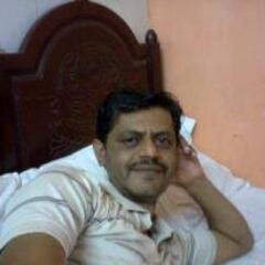 साथ कोई दे न दे
साथ रहना भी आज कल वक़्त पे बड़ी बात है