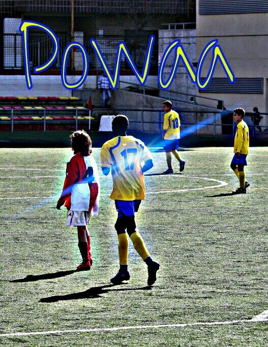 Desde el 99 tocando huevos, jugador de futbol 3ªCadete del U.D Molinos Zaragoza. Fútbol·