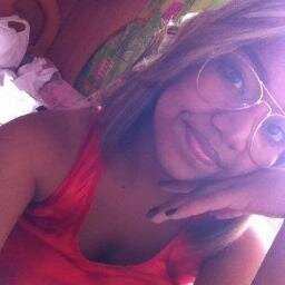''Mas eu não vou me enganar, minha juventude é pra te adorar'' ♥