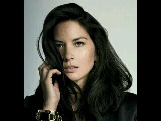 This is Olivia Munn's twitter Fan based account _ all those who love olivia follow here ;) #munners support this great actress and follow @oliviamunn ;D