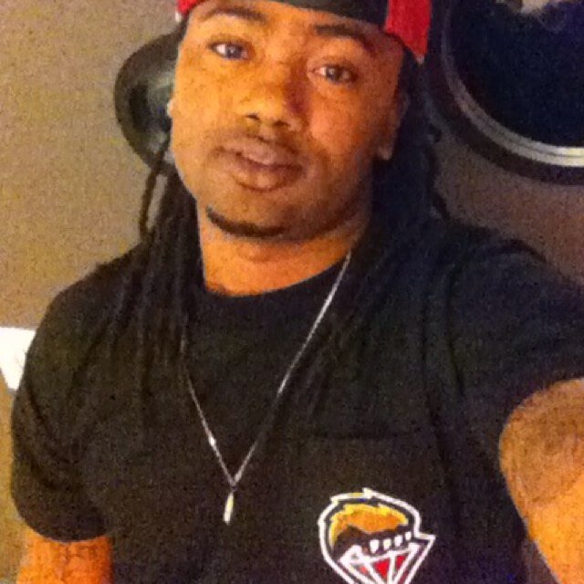 ManeHeadLilBra's profile picture. @maineheadmynigga