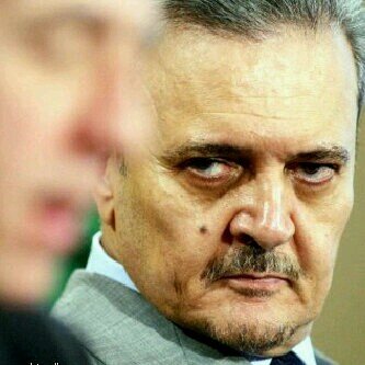 ‏اشجع الهلال بكل فخر و اعتزاز .... وانا ضد العنصرية المنتنة حب الهلال لا يعرف الألوان ولا الأعراق و أنا من بني قرعان ولدت حر واموت حر وبس ... ‏‏مدرب تزلج غير مح