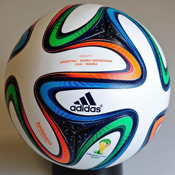 El_FutboleroITA's profile picture. Soy el peor critico de este deporte, seré la pesadilla de los medios que se dedican a decirr wuebonadass*, en fin si quieres ser feliz juega fútbol. Siguemeee☺