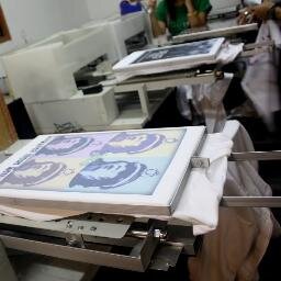 Menerima jasa sablon dan bordir minimal selusin ! Mau order kaos/jaket polos? Follow @kaospoloskeren 0857-1044-1533