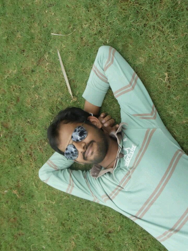 ponmaniraja's profile picture. 