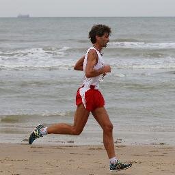 28 jaar Hellas/27 jaar koga fiets/25 jaar motor/25 jaar bus/47jaar muziek/31 jaar papegaaien/4 jaar marathonloper 2:47.31//2:47.09//2:46.59//2:48.12