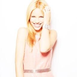 First Panama Fans Club of @halstonsage. Please follow and I follow back.. ;)  -Sager-