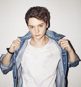 vampsnyoutubers's profile picture. Conor Maynard, Bastille, Ben howard, Justin Beiber, Hollywood ending, The Vamps and The Script⛄️❄️