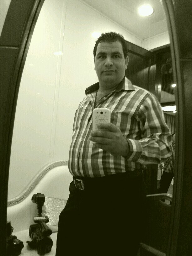 SafaWeed's profile picture. 