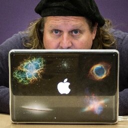 Dad, programmer, amateur astronomer, geek.  Too many hobbies, too little time.  LEGO, Pinball, gadgets.  Oh yeah, and SCIENCE ROX!