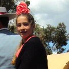 Amiga de mis amigas, feliz. Disfrutando de la vida.