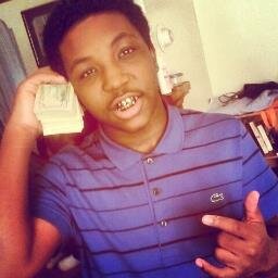Download 4x HITTA off http://t.co/RFjn5d2vjR 4Features Nd Show HMU (youngchriskoe@gmail.com)
