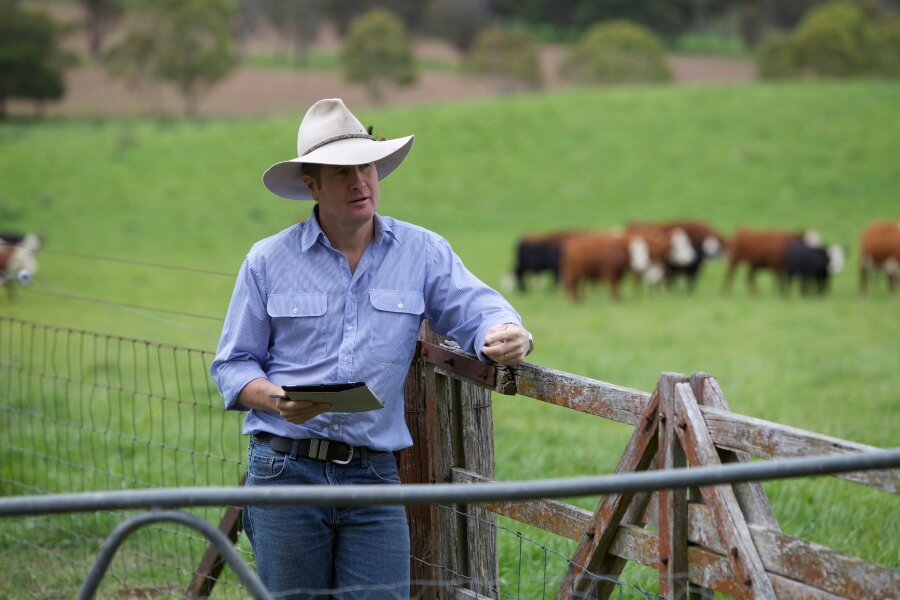 Chief Scientist, Food Agility CRC & proud Adjunct Professor, University of New England (Aust). Loves working with farmers- the best lab and workmates.