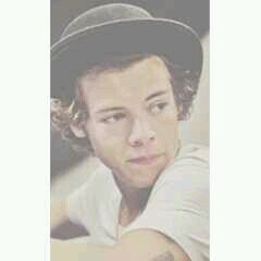 Please Follow @harrydasexgodd