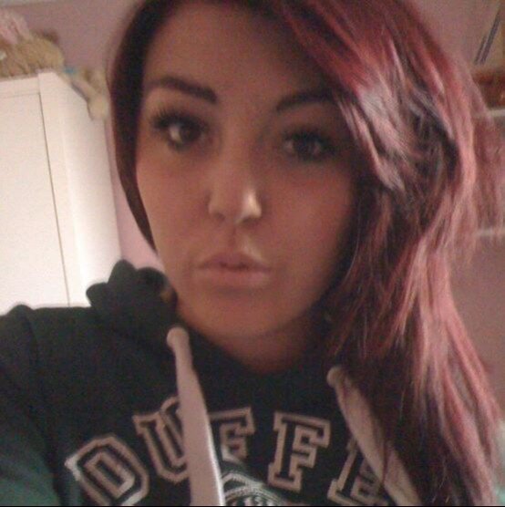 17, rushden, tattoos, piercings.. you either love me or hate me..
