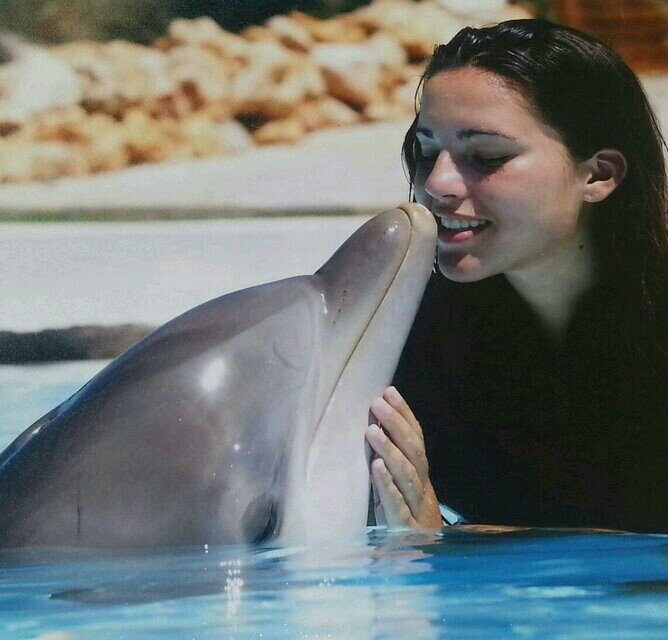 silvirm8's profile picture. Jugadora de baloncesto ⛹️🏻‍♀️
Pedagoga terapeútica 👩‍🏫
Mientras haya una posibilidad, media posibilidad entre mil millones, vale la pena intentarlo