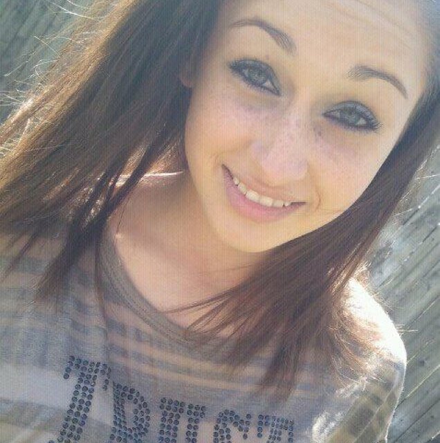 The names Kimberly! 17 years young! I love cheer, softball, and soccer! #20 all the way! Way to cool to die young, way to young to die sober.