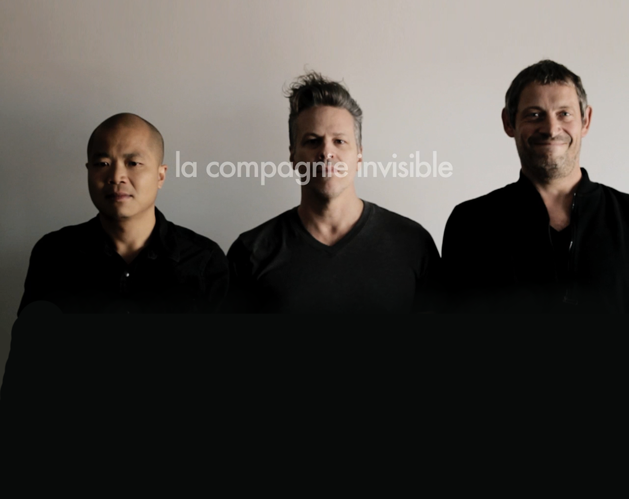 LA COMPAGNIE INVISIBLE est un collectif fondé sur la collaboration créative transdisciplinaire. Nous créons pour émerveiller et surprendre.