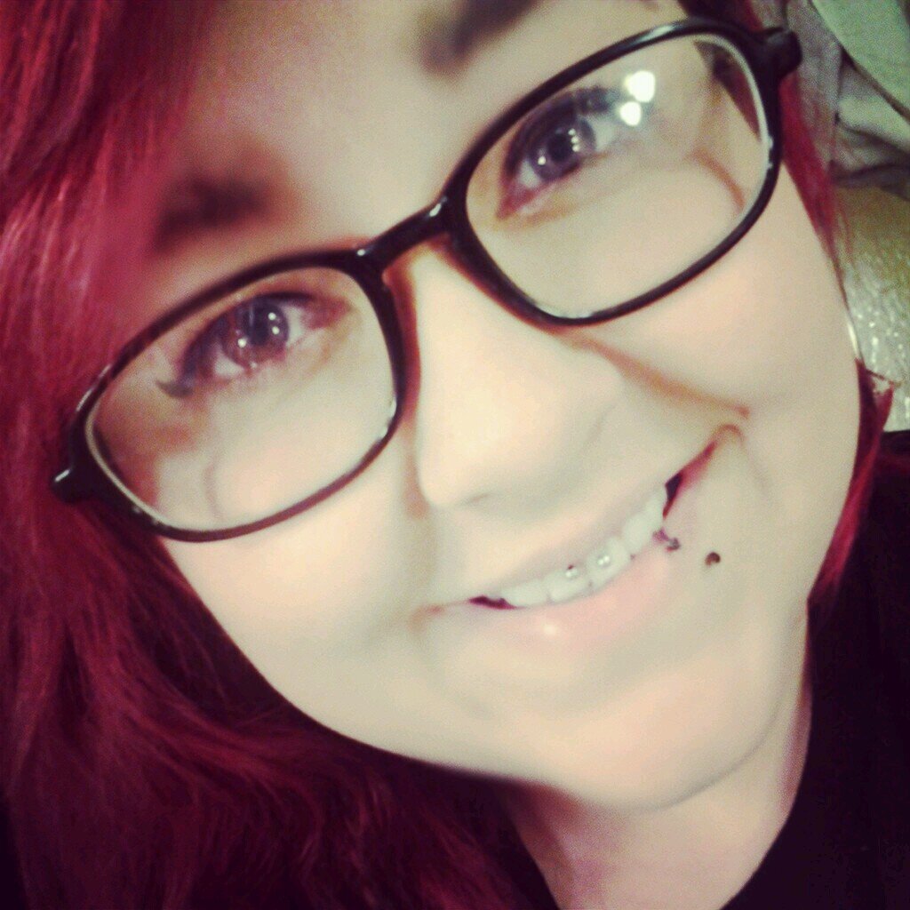 SleepinWithChel's profile picture. I'm Chelsea. Art and Music Major. Professional Stoop kid. ADTR is perfect. Bye.