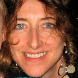 designatrix, aka lisa krohn is a reader, speeder, breeder, breast-feeder and hopefully a leader