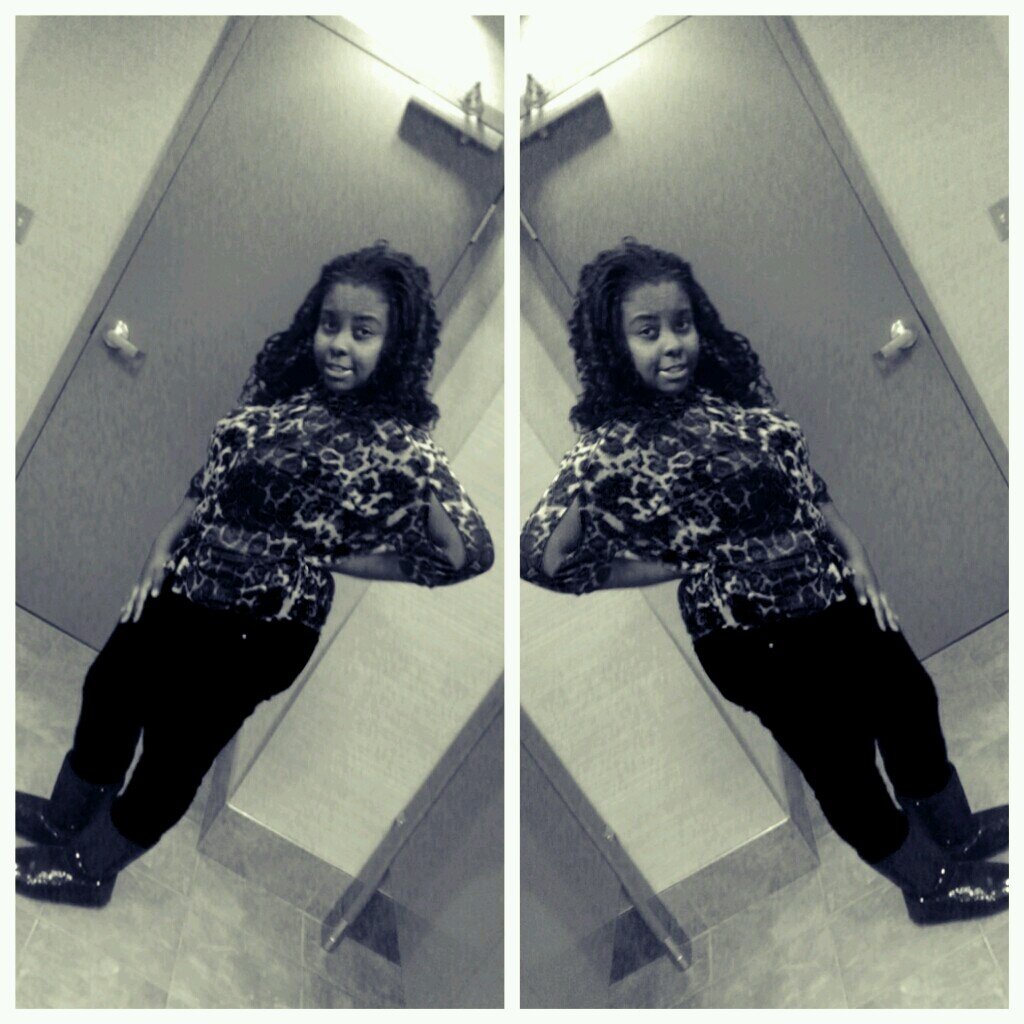 - 18 years young , College Student   Taken By Tez  3 Self Made && Independent