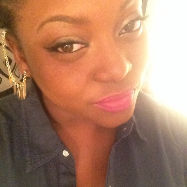 CrissyS's profile picture. Ahhhh Trini ; )