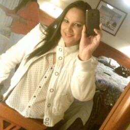 anngie_villegas's profile picture. BSC Una mujer inteligente es todo aquello que un hombre mediocre no quiere tener.